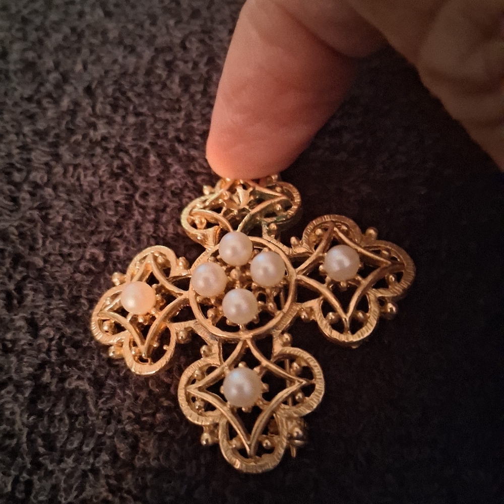 Brooch - Picture 4 of 5